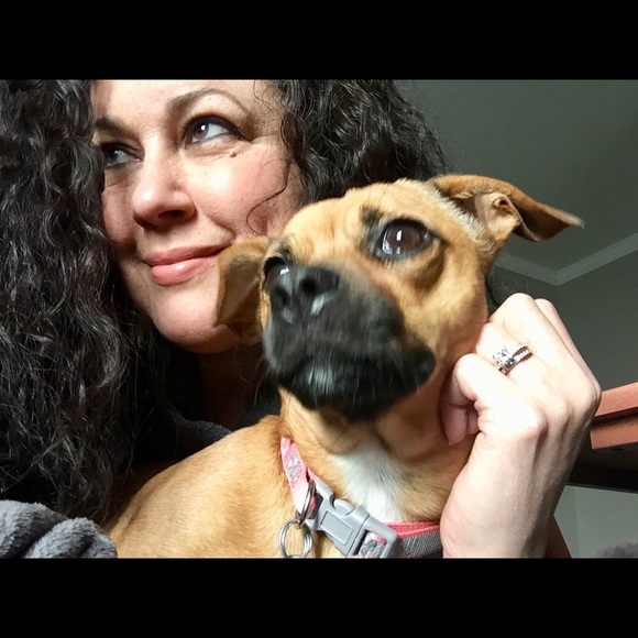 Meet your Posher, Wendy - Picture 2 of 3